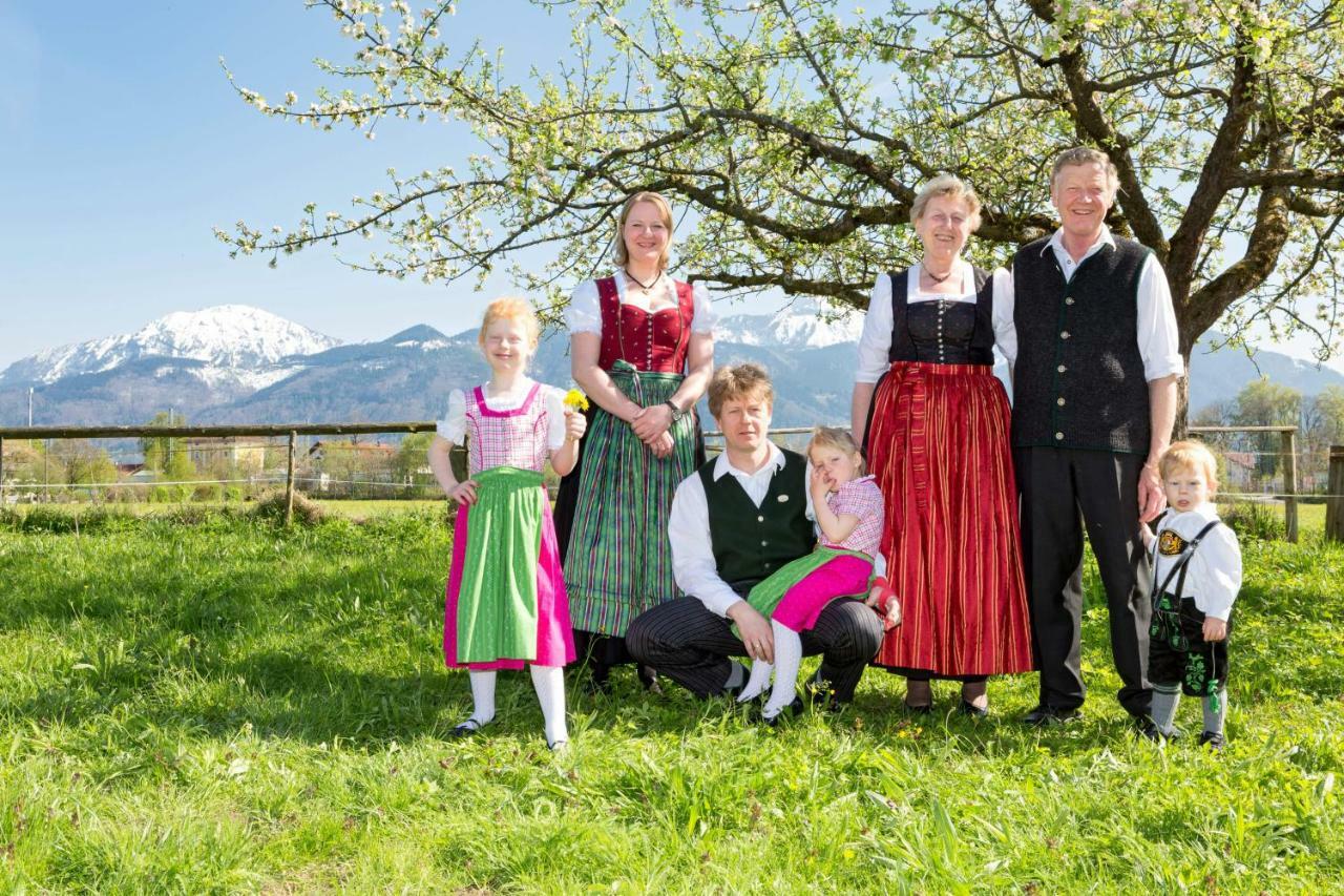 Zaisslhausl Hof Ferienwohnungen Ubersee Bagian luar foto